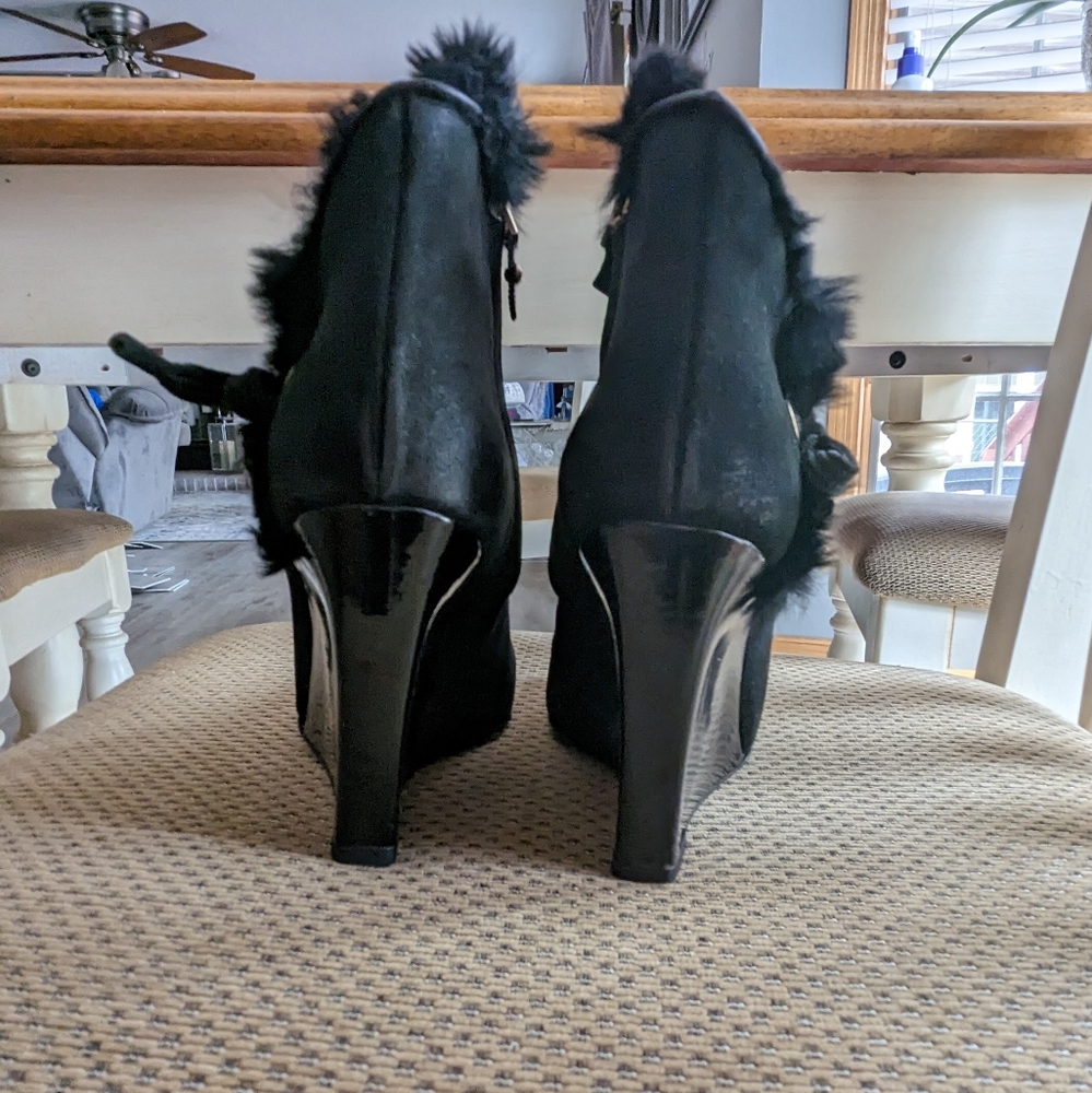 Authentic Louis Vuitton black, wedge boots. - Picture 4 of 7
